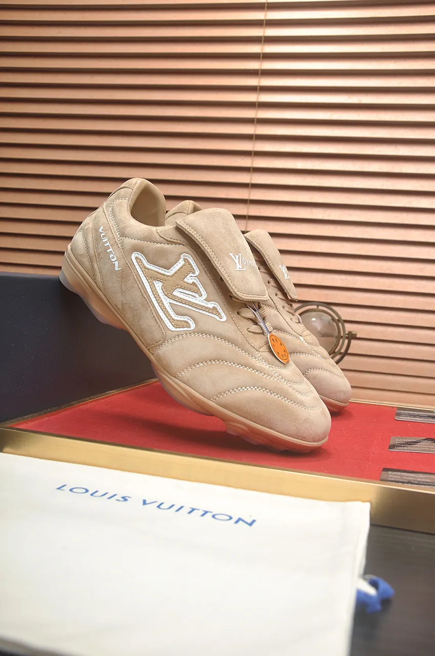 Men's shoes 💰680💶[LOUIS VUITTON] (original order) couple model 🍀LV Louis Vuitton * - top version of LV classic trendy shoes! Made of imported original cowhide, water-dyed cowhide lining, and original wear-resistant rubber outsole! High quality products! Size for women: 35-40. Men: 39-46 (45.46 customized)